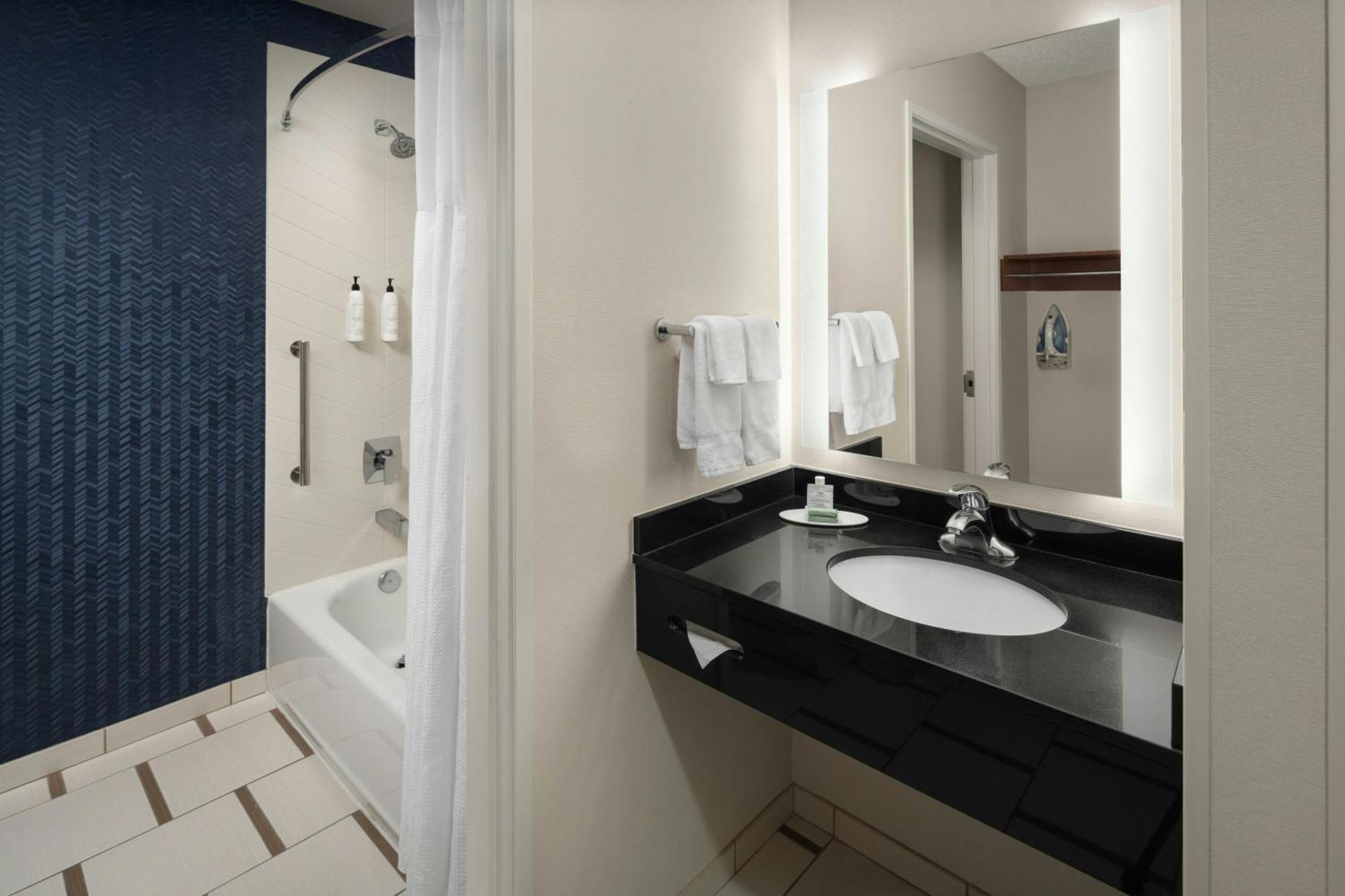 Fairfield Inn & Suites Portland South/Lake Oswego Exteriör bild
